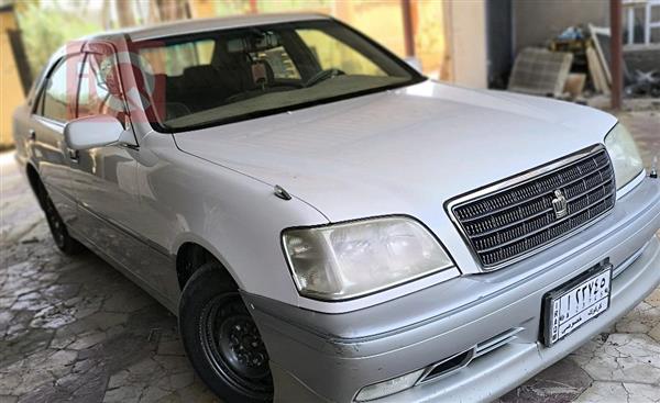 تۆیۆتا کراون 2002  بۆ فرۆشتن لە عێراق - دیوانیە